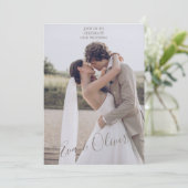 Bruin en Wit Minimalistische Document Textuur Uitn Kaart (Staand voorkant)