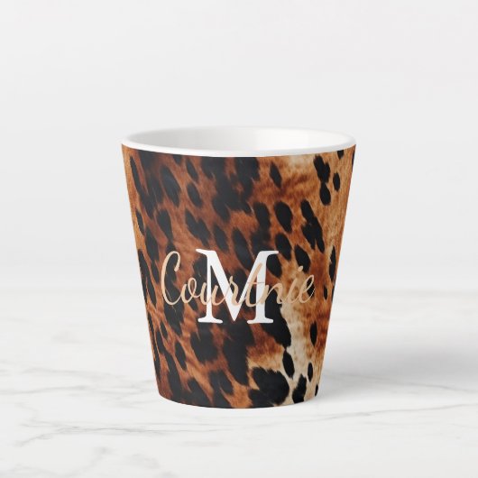 Bruin Koeienhuid Monogram Latte Mok (Voorkant)