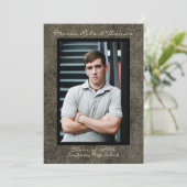 Bruin leder - Aankondiging van Afstuderen (Staand voorkant)