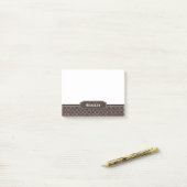 Bruin leder Kijk uit White Quatrefoil Monogram Post-it® Notes (Op bureau)