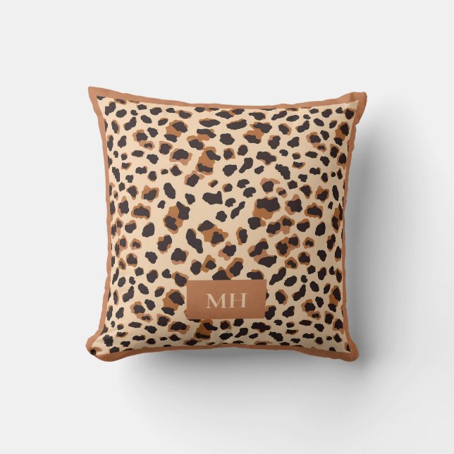 Bruin Luipaard Patroon Moderne Initialen Monogram Kussen (Voorkant)