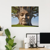 Bruin menselijk gezicht boom takken gesneden poster (Thuiskantoor)