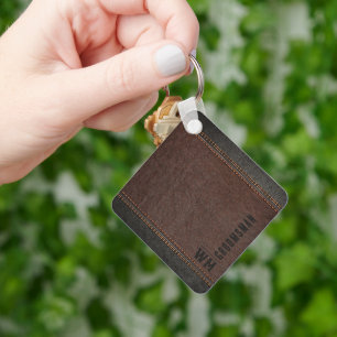 Bruin namaak leer monogram bruidegomsgeschenk sleutelhanger