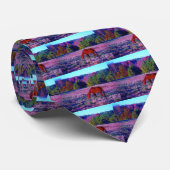 Bruin paard in Paarse gras Stropdas (Opgerold)