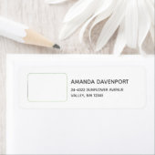 bruin paard lekt in gras etiket (Insitu)