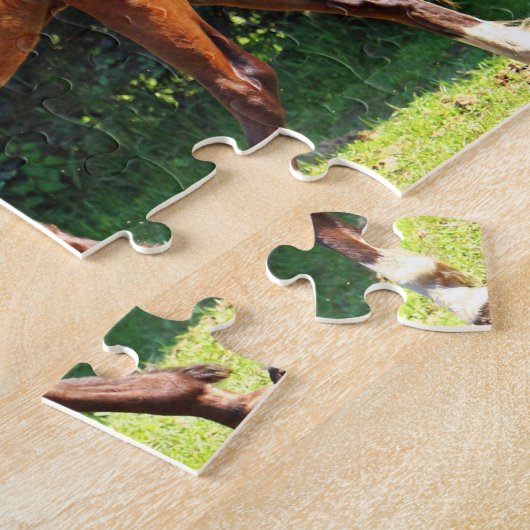 Bruin paard onderweg legpuzzel (Zijkant)