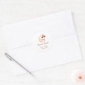 Bruine bezem Squad Verjaardag naam perzik monogram Ronde Sticker (Envelop)