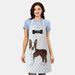 Bruine Boston Terrier Met Bot, Pootafdrukken & Aan Schort