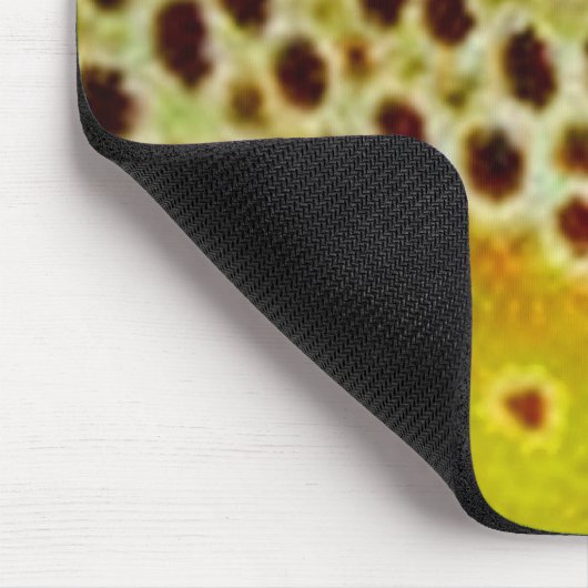 Bruine forel door PatternWear© Muismat (Hoek)