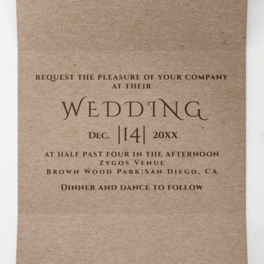 Bruine reliëfbomen op kraftpapier winterbruiloft drieluik uitnodiging (Binnenkant midden)