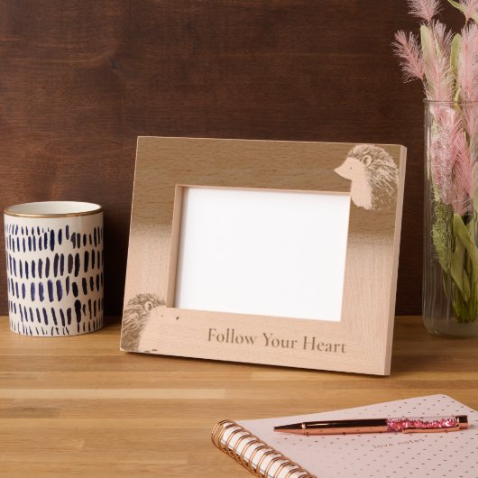 Bruine Schattigee egels Gegraveerde Lijstjes (Links)