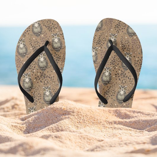 Bruine Uil Geïllustreerd Bospatroon Teenslippers