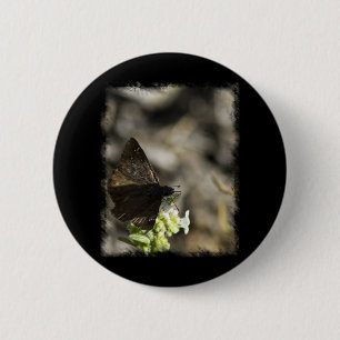 Bruine vlinder ronde button 5,7 cm