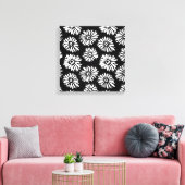 Bruine zwarte en witte bloemen canvas afdruk (Insitu (Woonkamer))