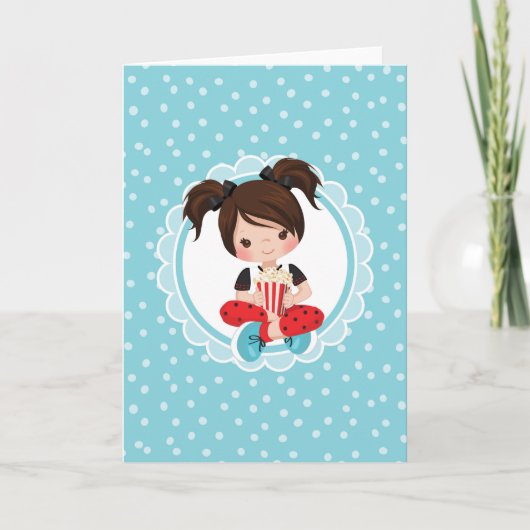 Bruinharige Meisje voor Filmavond met Popcorn Kaart (Voorkant)