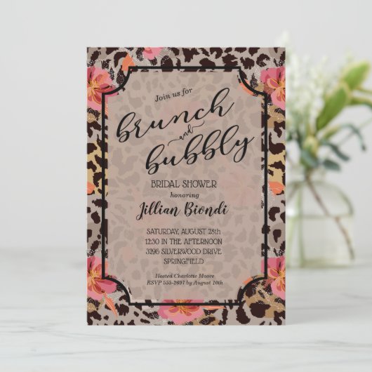 Brunch Bubbly Leopard Invitations de douche nuptia (Debout devant)