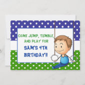 Brunette Boy Gymnastics Birthday Invitations Kaart (Achterkant)