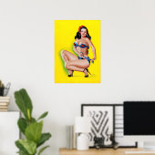 Brunette in Bikini Pin Up Poster (Thuiskantoor)