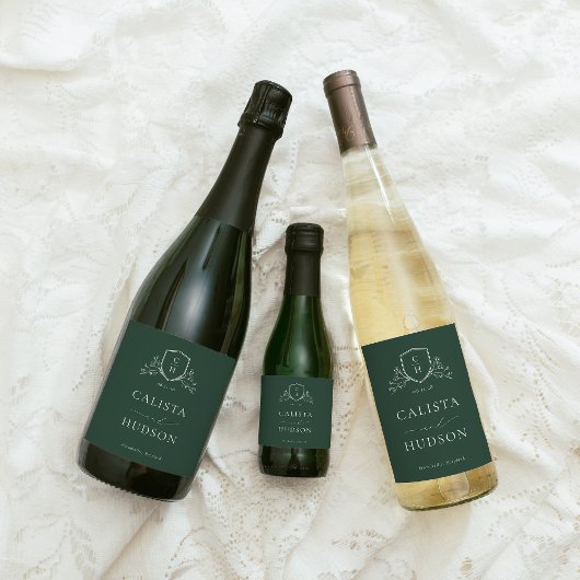 BRUNSWICK Green Monogram Crest Wedding Sparkling Wijnetiket