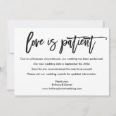 Brush Script Love Is Patient Nouvelle Carte Date (Devant)