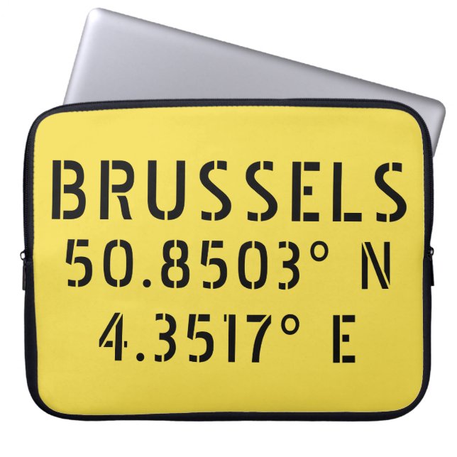 Brussels Latitude Longitude Laptop Sleeve (Voorkant)