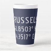 Brussels Latitude Longitude Latte Mok (Voorkant)
