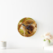 Brutaal Aapje. Ronde Klok (Huis)