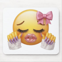 Brutaal Huilende Emoji met Roze Strik en Nagels