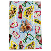 Buddy the Elf and Santa North Pole Pattern Medium Cadeauzakje (Voorkant)