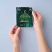 Budget Bloemen Groene Jurk QR Code Quinceanera Flyer (Hand)