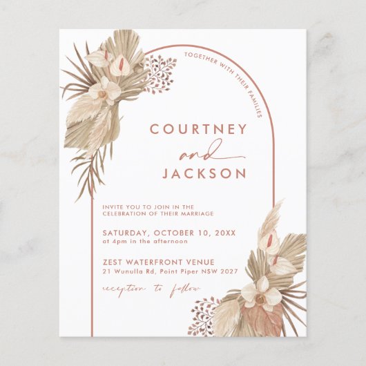 BUDGET Boho Terracotta Arch Pampas Grass Wedding Flyer (Voorkant)