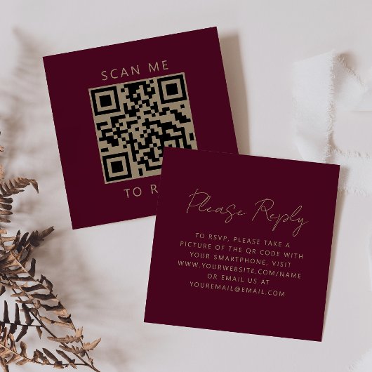 Budget Bourgogne Gold Script Wedding QR Code RSVP Informatiekaartje