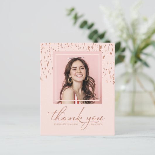 Budget Carte de remerciements Confetti Graduation (Debout devant)