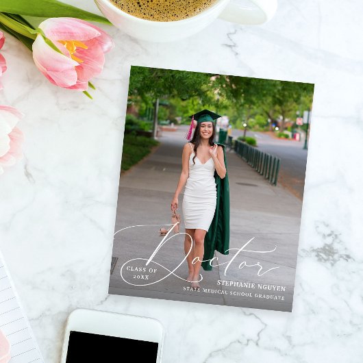 Budget Doctor Elegant Foto Afstuderen Aankondiging Flyer