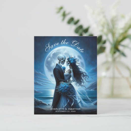 Budget Gothic Blue Skeletons Wedding Save the Date (Staand voorkant)