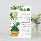 Budget Green Shamrock St Patricks Day Invitation (Staand voorkant)