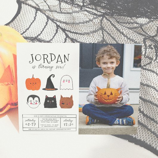 Budget Halloween Friends Modern Boy Birthday Foto