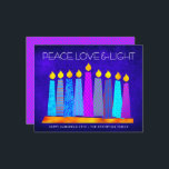 Budget Hanoukka bougies Peace Love Carte Bleue Lum<br><div class="desc">"Paix, amour et lumière." Une illustration ludique, moderne et artistique de bougies motifs de saumons dans une menorah vous aide à inaugurer les vacances de Hanoukka. Des bougies bleues assorties de motifs de fausse feuille colorés recouvrent un arrière - plan texturé bleu profond riche. Faux motif de diamant rose chaud...</div>