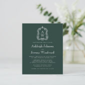 Budget Huwelijksuitnodiging met groen monogram wap (Staand voorkant)