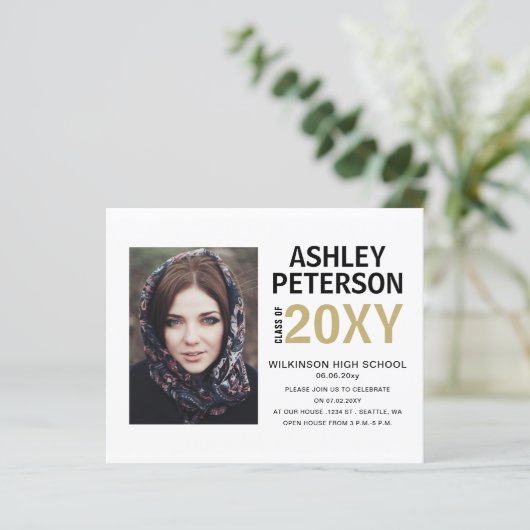 Budget Modern Foto Afstuderen Aankondiging (Staand voorkant)