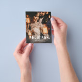 Budget Mr. en mevrouw Vertical Wedding Announcemen Flyer (Hand)