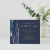 Budget Navy Blue Gold Agate Wedding Invitation (Staand voorkant)