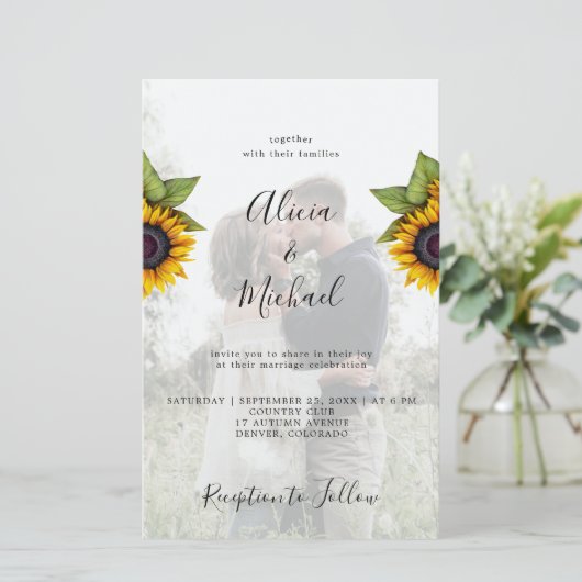 Budget rustieke foto QR RSVP bruiloft uitnodiging (Staand voorkant)