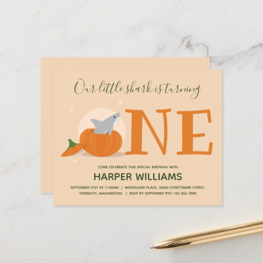 Budget Shark One Pumpkin First Birthday Invite (Voorkant / Achterkant in situ)
