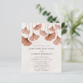 Budget Terracotta Ginkgo Wedding Uitnodiging (Staand voorkant)