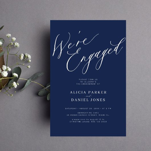 Budget We're Engaged party-uitnodiging