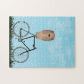 Buff Cocker Spaniel Dog Zitten op fiets Legpuzzel (Horizontaal)