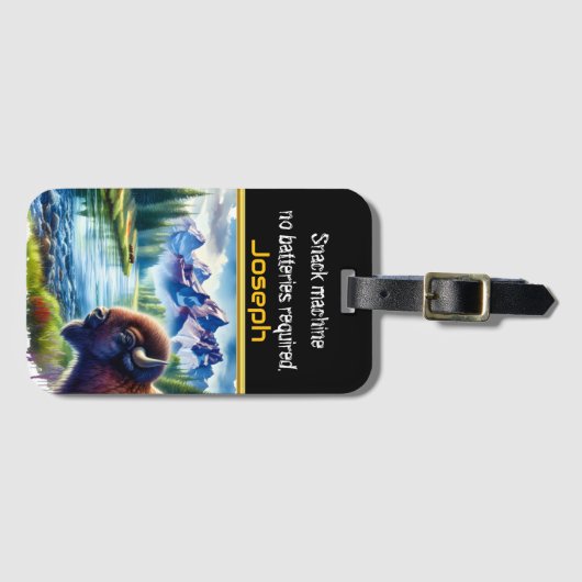 Buffalo bij een rustige rivier in de schemering bagagelabel (Voorkant (horizontaal))