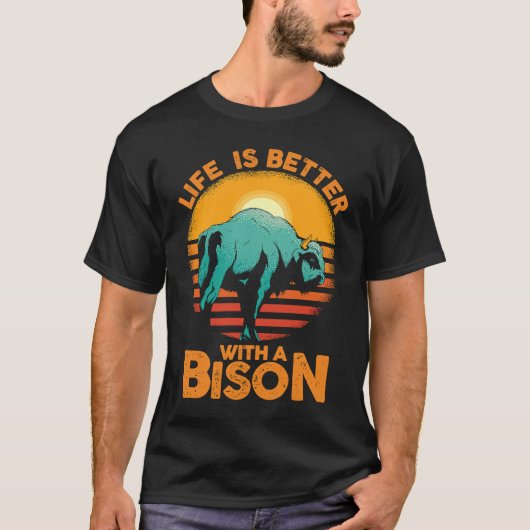 Buffalo Whisperer Fluffy Cow With A Bison T-shirt (Voorkant)