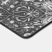 Bugs, blanc cassé sur noir (Coin)